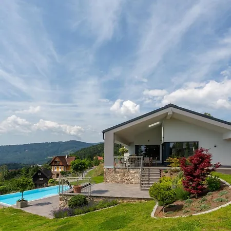 Greim15 --- Mit Fernsicht Und Pool 50m2 *